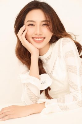 MMlive Chiêm ngưỡng vẻ đẹp của hoa hậu hòa bình quốc tế Nguyễn Thúc Thùy Tiên 8 Hình ảnh Thùy Tiên nàng thơ ngọt ngào quyến rũ